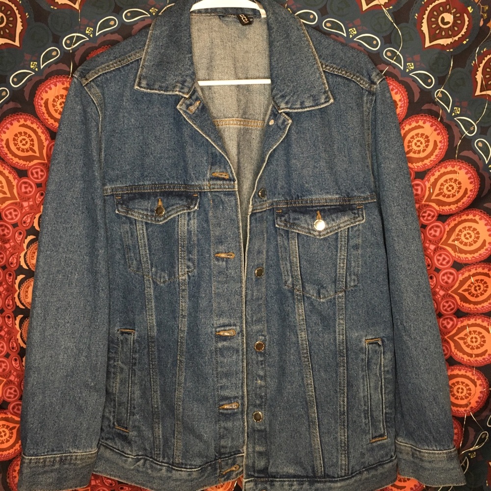 Large H&M men’s jean jacket